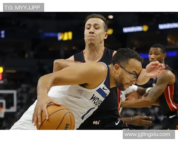 2019年NBA常规赛火箭队对阵森林狼队精彩录像回放与赛后分析